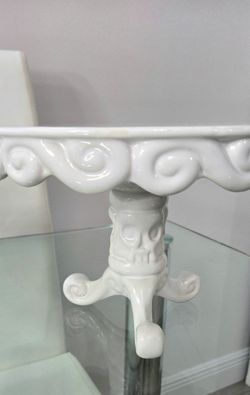 Skull Cake/ Food/ Display Stand