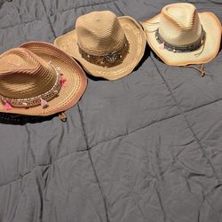 Women's Straw Cowgirl Hats.
