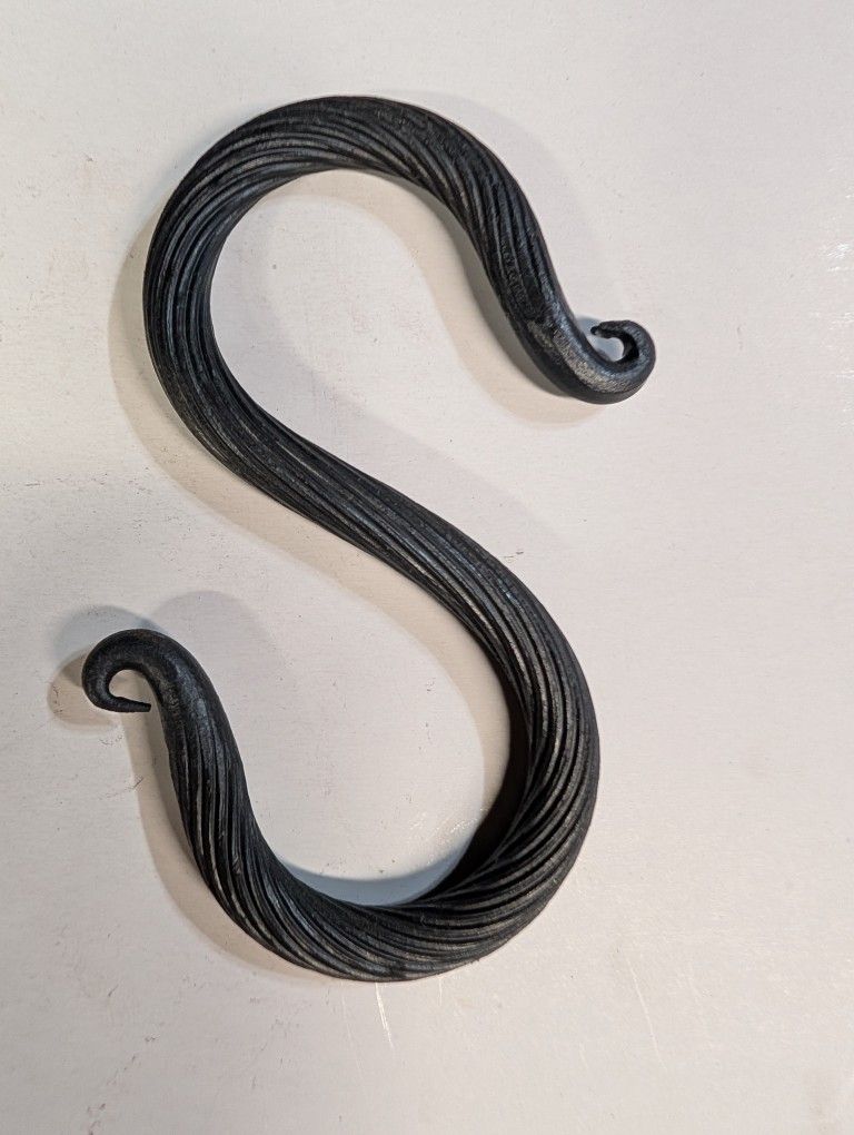 Spiral Grooved S-hook