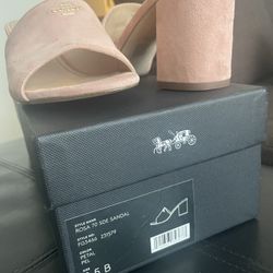 Coach Sandal Petal size 8.5B