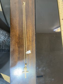 10k gold rope chain and pendant combo for a good price!!