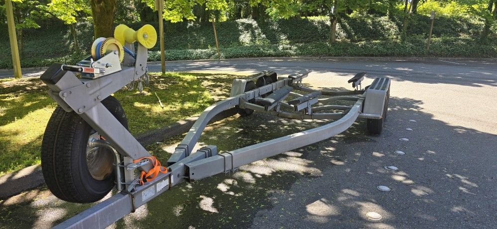 Tandem Galvanized axle boat trailer