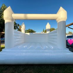 Bounce House 16x16