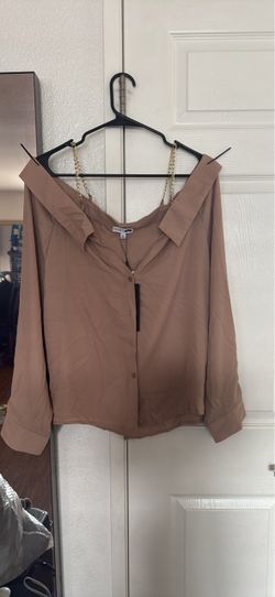 Fashion Nova Off-Shoulder Blouse with Chain Detail