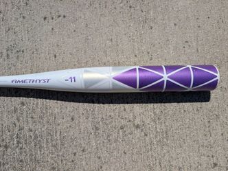 30" Easton Amethyst Softball Bat
