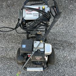 $139.99Simpson MegaShot gas pressure washer, model MSH3125 or 61217, with the following features: It provides 3100 PSI of pressure and a flow rate of 
