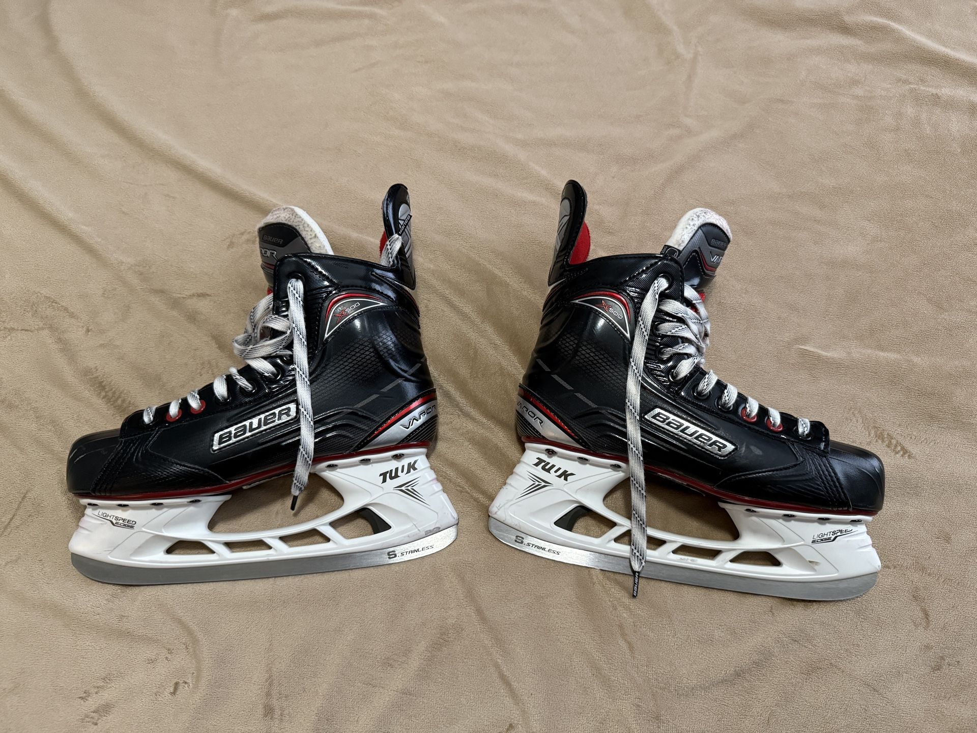 Hockey Skates Size 7.5