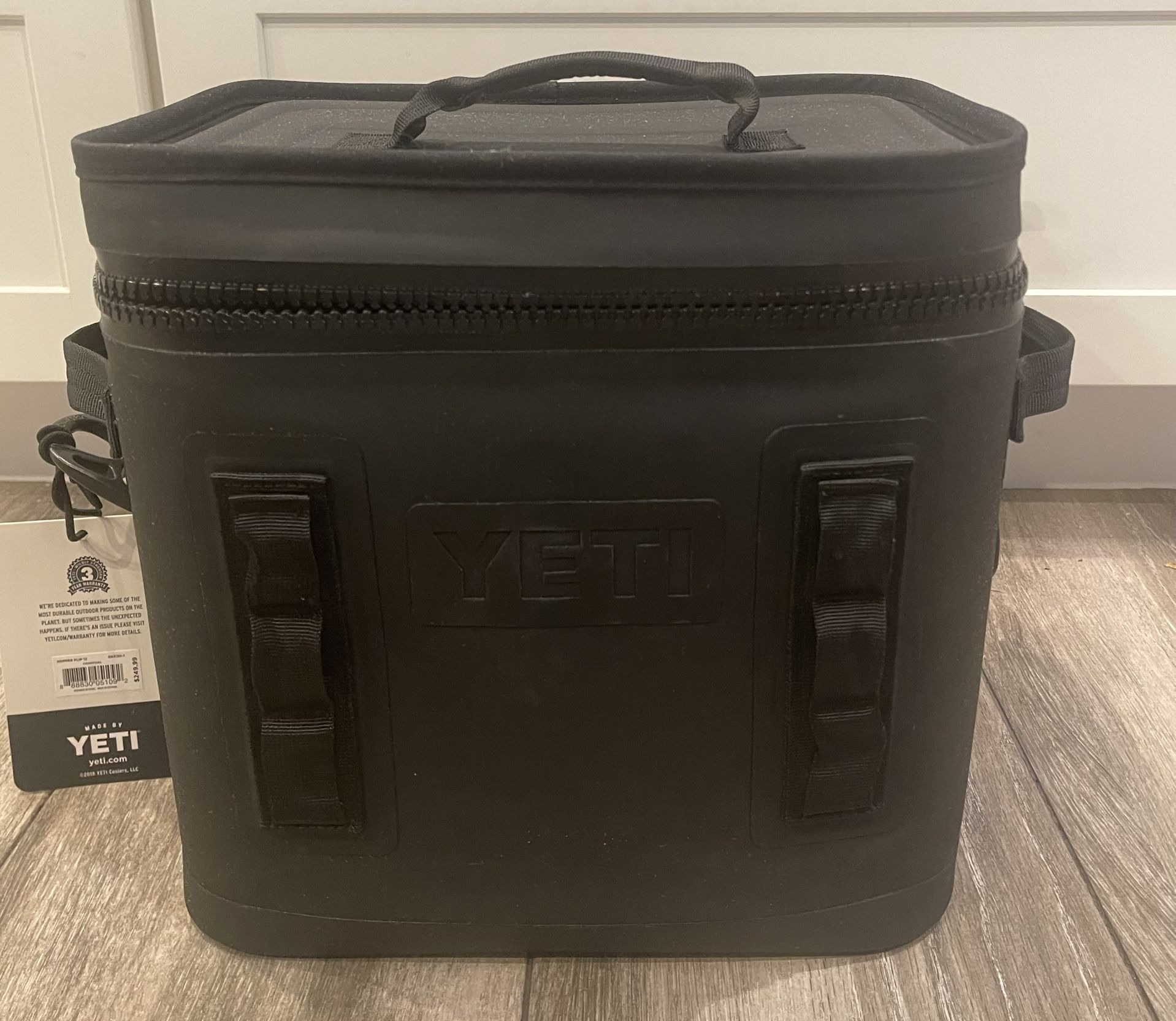 Yeti Hopper Flip 12 w/1L sidekick Black