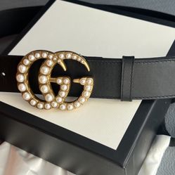 Black Smooth Leather Gucci Belt with Pearls