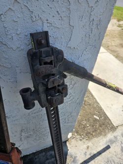 High lift jacks