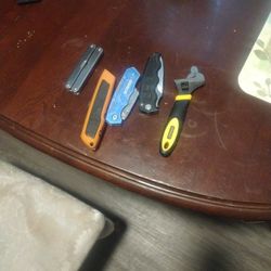 2 Box Cutter I Knive 1 Utility Tool 1 Mini Crescent Ranch