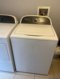 Whirlpool Washer & Dryer – Great Condition