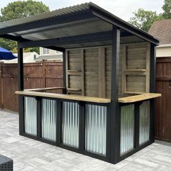 OUTDOOR BAR
