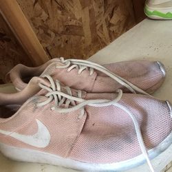 Womens Shoes Sneakers Multiple Sizes