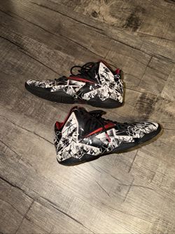 Nike Lebron 11 White/University Red-Black Graffiti Size 6.5Y NO INSOLES