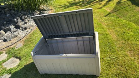 Plastic Storage Container