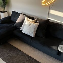 Comfy Chic Black Couch 