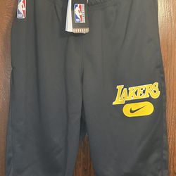 Nike LA Lakers NBA Player Issued Practice Game Engineered Shorts Men’s Size Medium New With Tags 