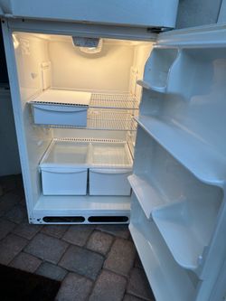 Frigidaire referigerator