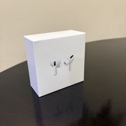 Apple AirPods Pro 1 – Excellent Condition, MagSafe Charging Case”