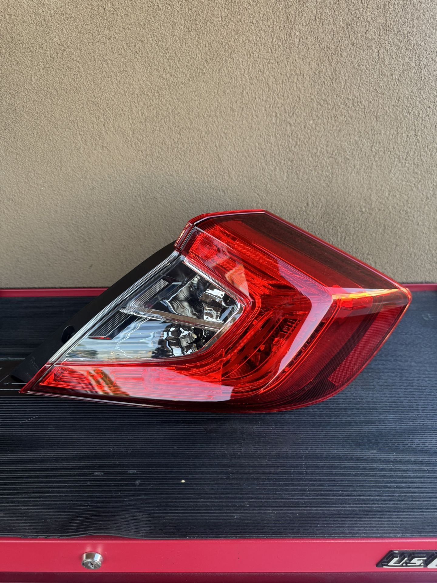 18-21 Honda Civic RH Taillight
