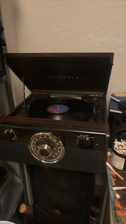 Victrola record player