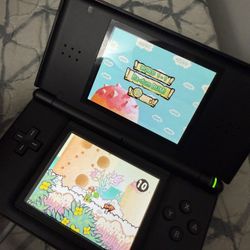 Nintendo DS Lite Handheld System with Charger Tested & Works! G