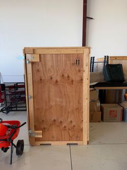 Moving and storage crates great condition