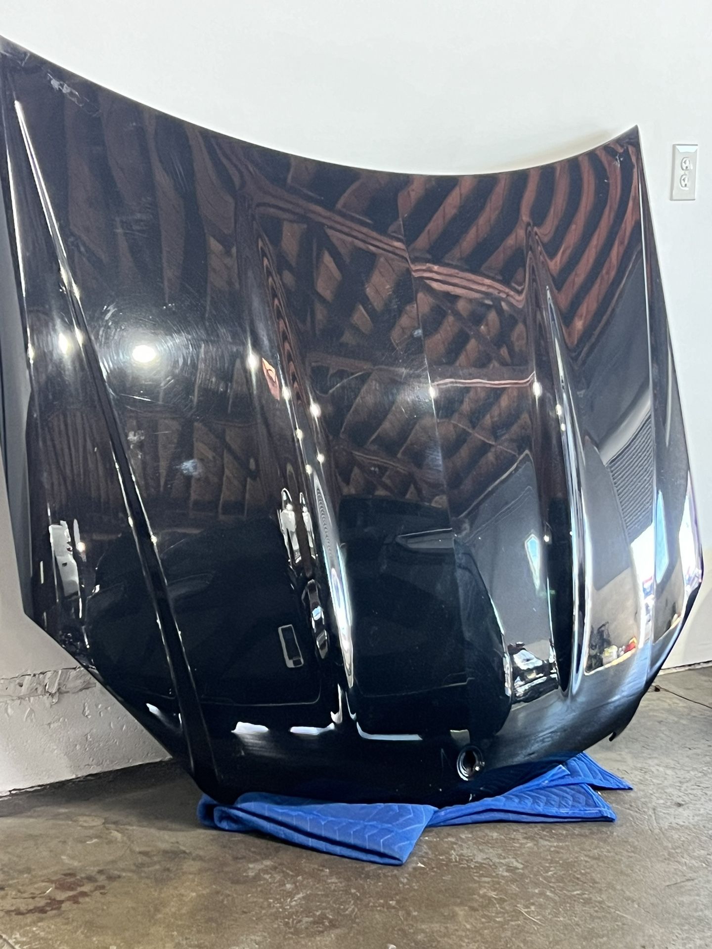 2009 Mercedes C63 Hood