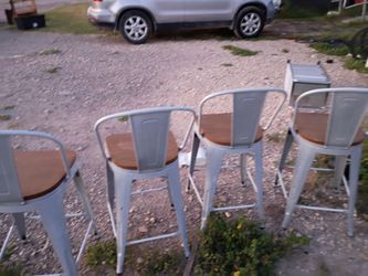 4 barstool