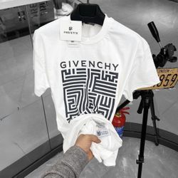 Givenchy tshirt