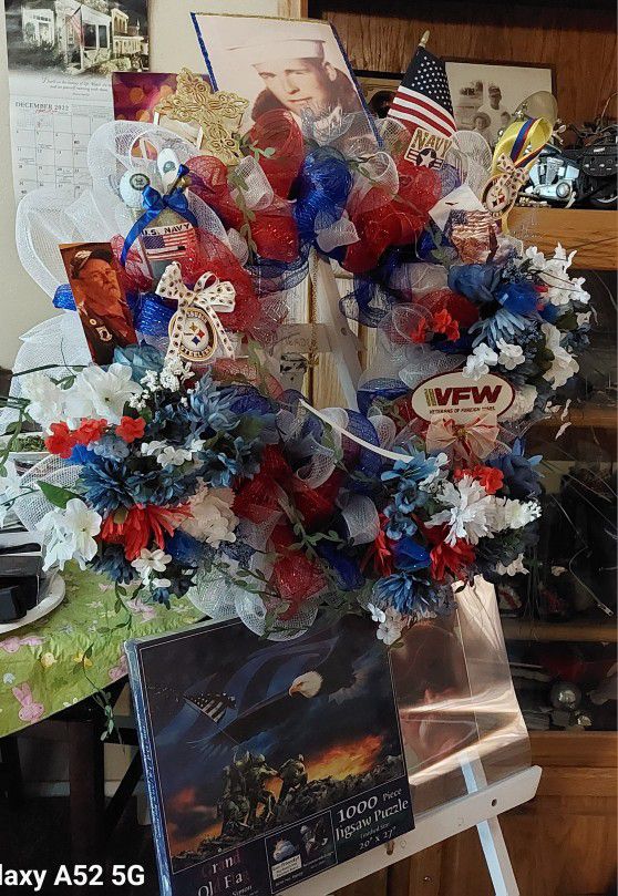 Funeral/memorial Wreaths