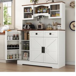 Farmhouse kitchen hutch