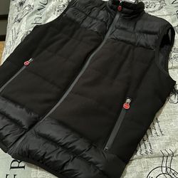 Kiton Men’s Black Puffer Vest Size M