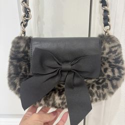 Kate spade New York Faux Fur Leopard Print Crossbody Bag with Black Bow