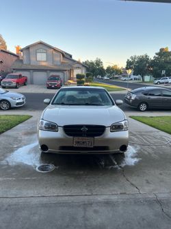 2000 Nissan Maxima