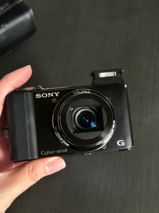 Sony Cybershot DSC-HX9V