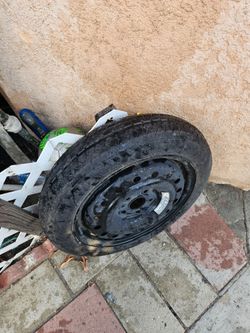 Spare tire 5 lug nuts