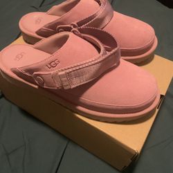UGG 
