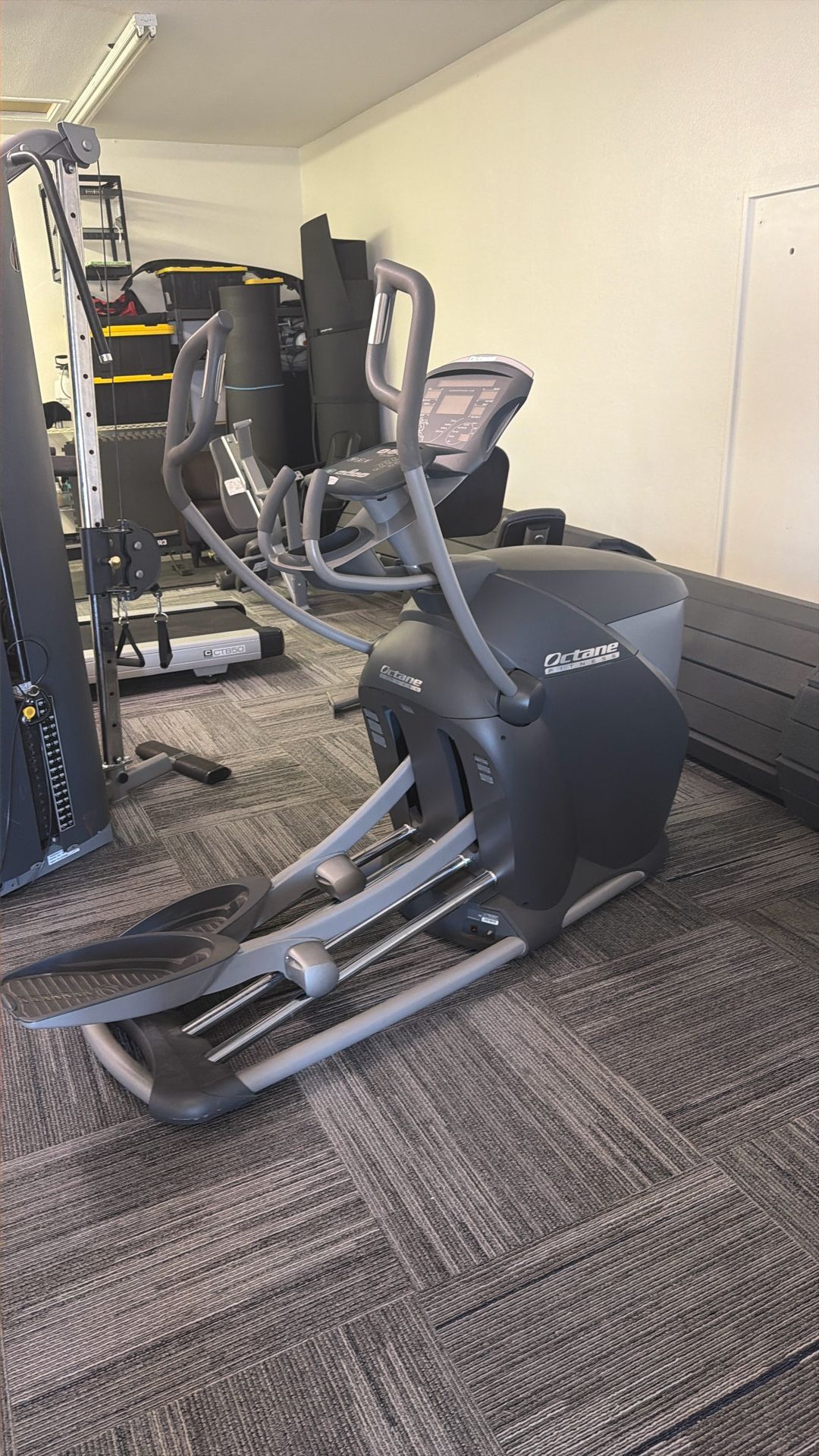 Commercial Elliptical Machine 