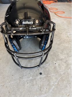 Schutt football helmet BUY ME!
