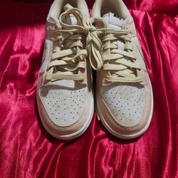 Nike Dunk Low