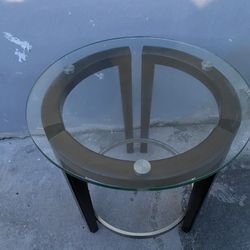 Round End Table 