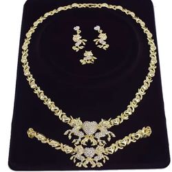 Kids or Petite Women’s 14k Gold Plated Unicorn XOXO Jewelry Set