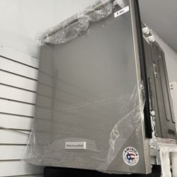 Kitchen Aid Dishwasher In Stainless Steel New Open Box With Stainless Tub