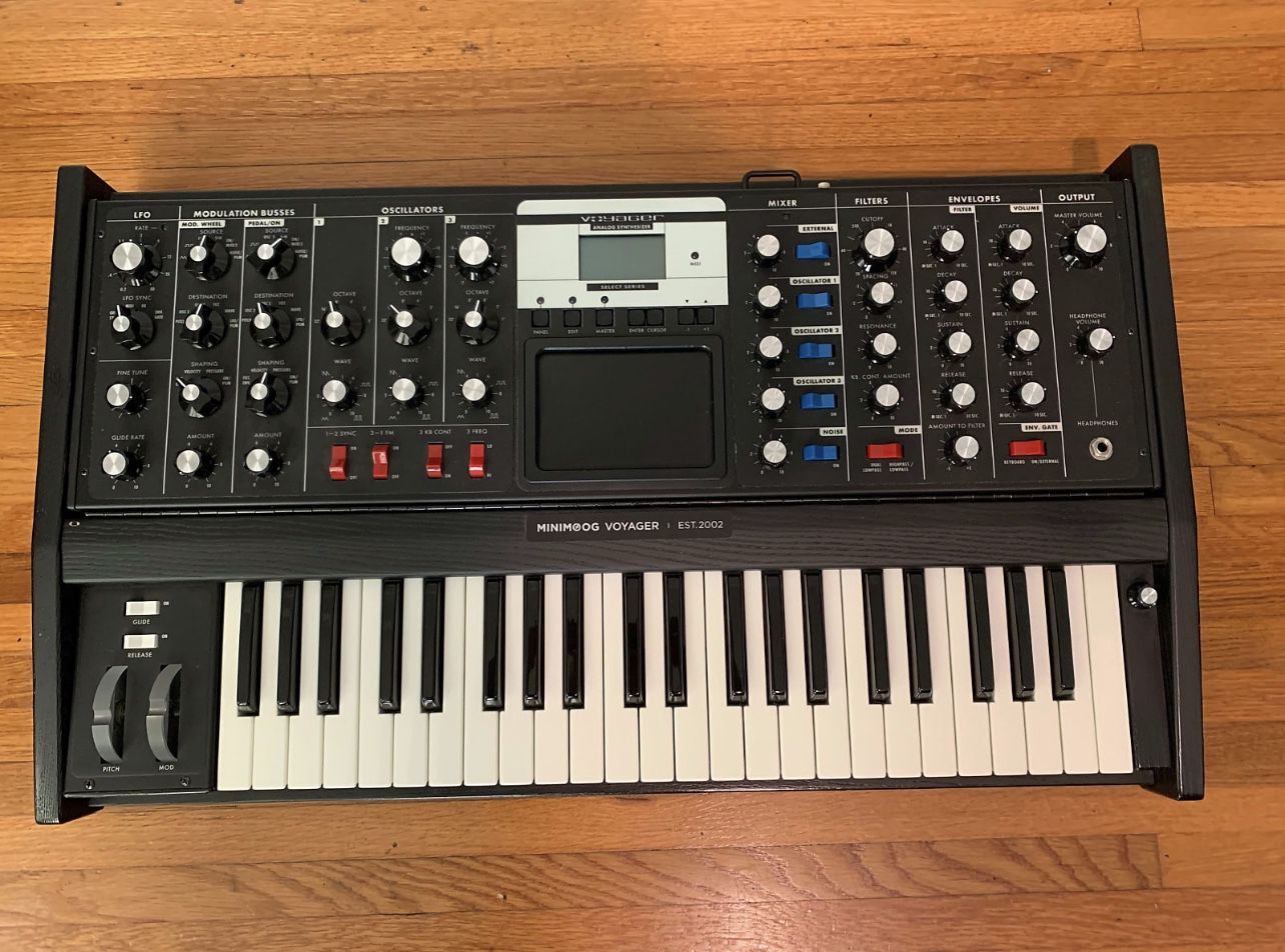 Moog Minimoog Voyager Electric Blue