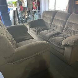 Couch And Love Seat Great Condition 