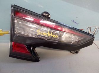 2020-2023 SUBARU OUTBACK LEFT INNER TAIL LIGHT
