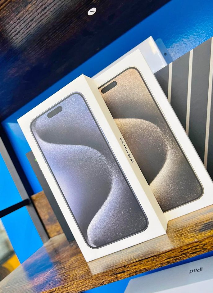 Apple iPhone 15 Pro Max 512GB / 256GB