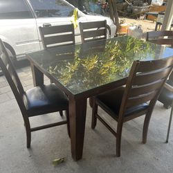 Kitchen Table Good Condition